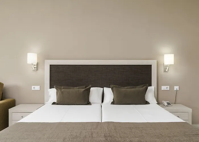 Aluasun Costa Park 4* Торремолинос