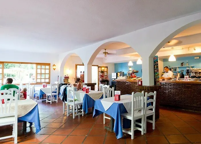 Отель Aluasun Costa Park 4*